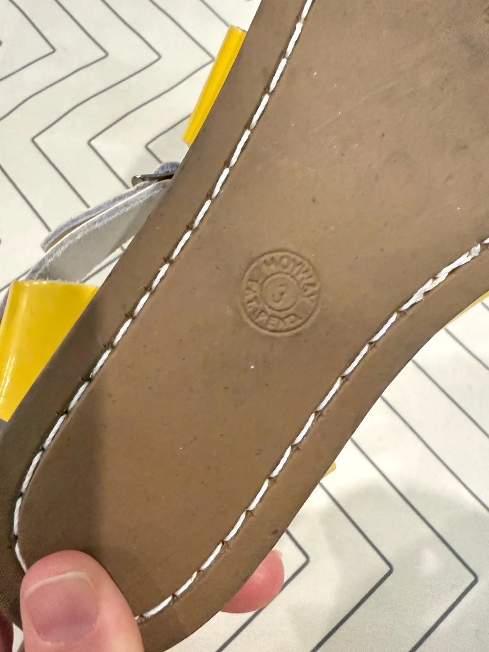 Salt Water Sandals by Hoy size bright